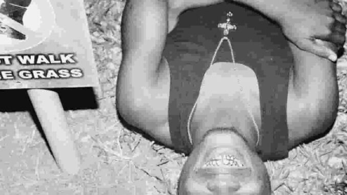 TML Vibez – Alone (Cover) TML Vibez – Alone (Cover)